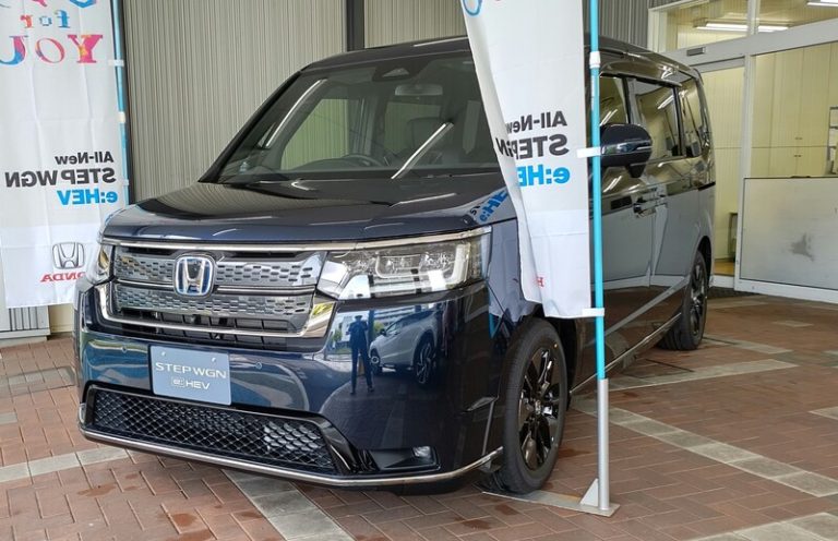 [清閑町店] 新型ステップワゴン登場！！