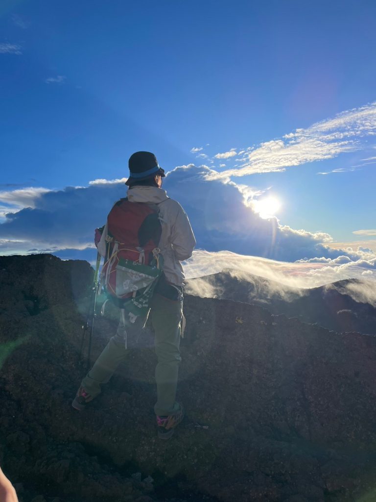 🗻山頂からのご来光🌄