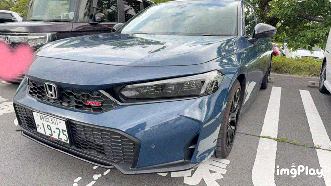 珍しい車が・・🤩